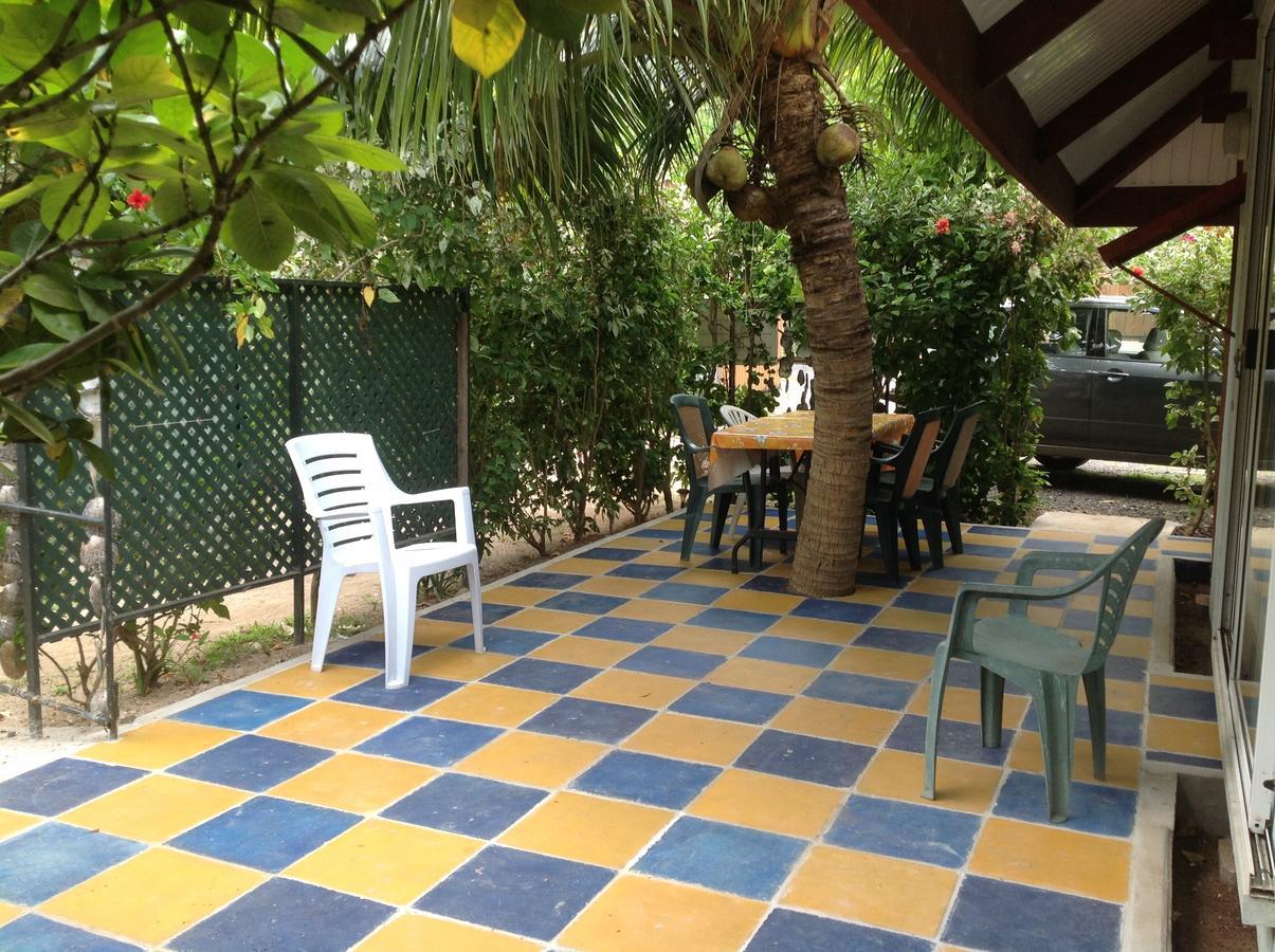 Fare Maheata Hotel Pihaena Exterior foto