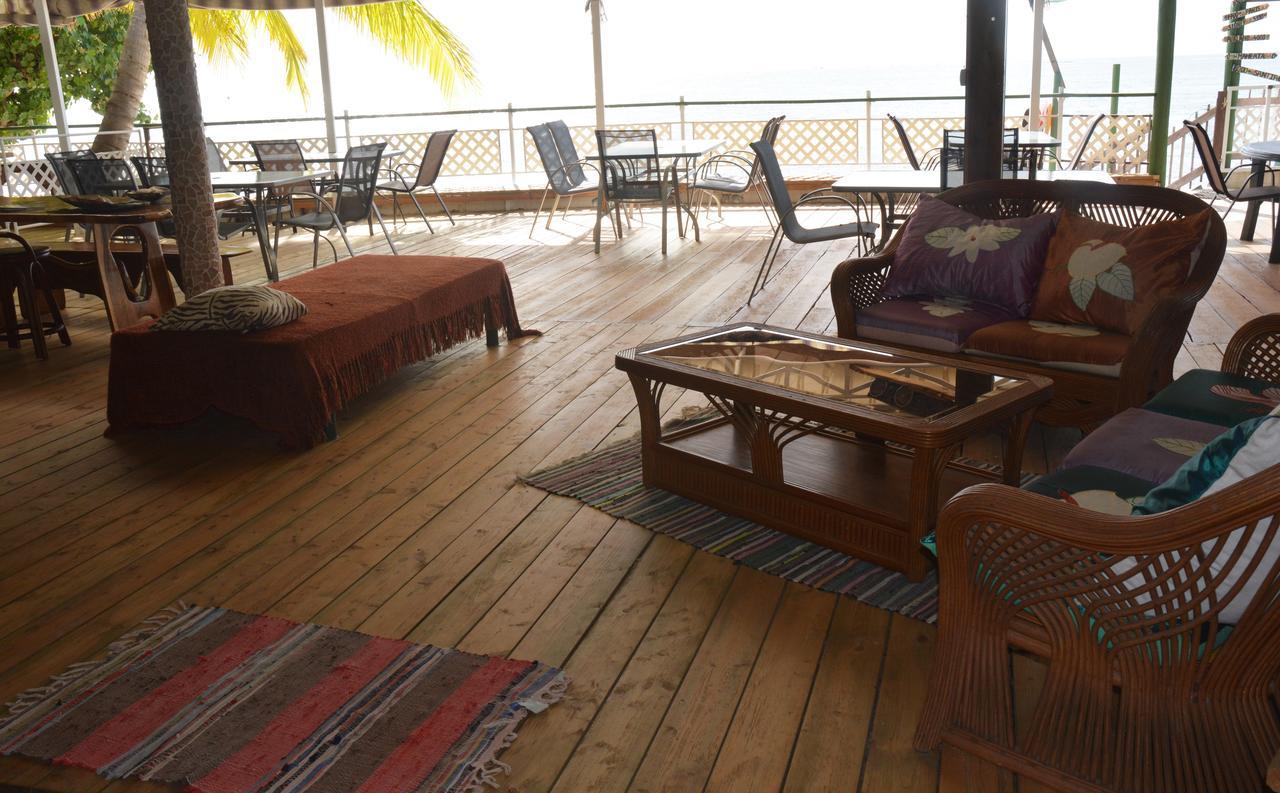 Fare Maheata Hotel Pihaena Exterior foto